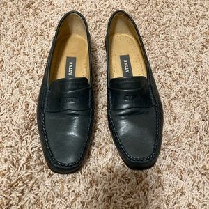 Bally Italian Women’s Loafer in Dark Navy Size 38 US 8